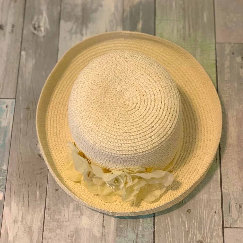 White Braid Hat with side flowers
